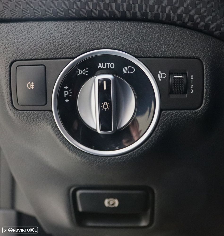 Mercedes-Benz A 180 CDI BE Urban - 13