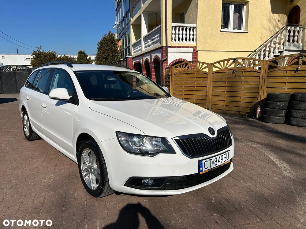 Skoda Superb 1.4 TSI Ambition - 4