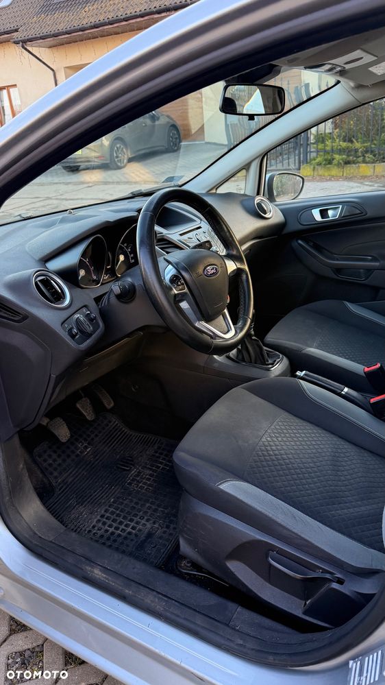 Ford Fiesta - 9