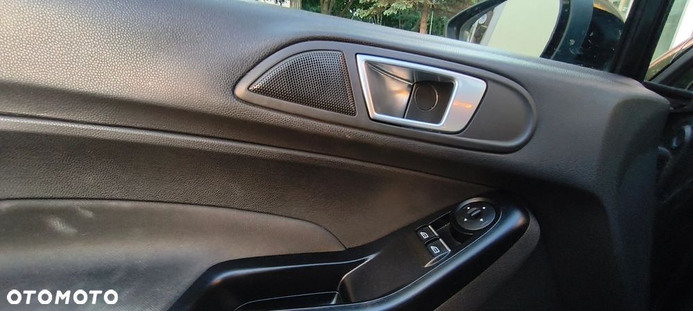 Ford Fiesta 1.4 Titanium EU5 - 9