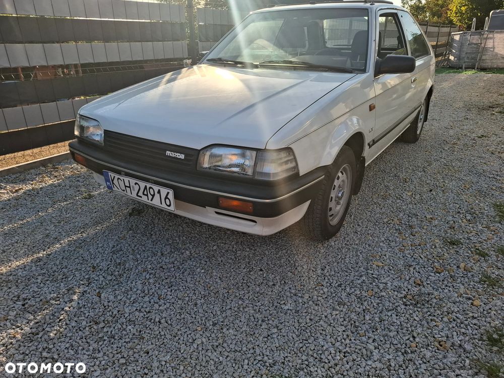 Mazda 323 - 27