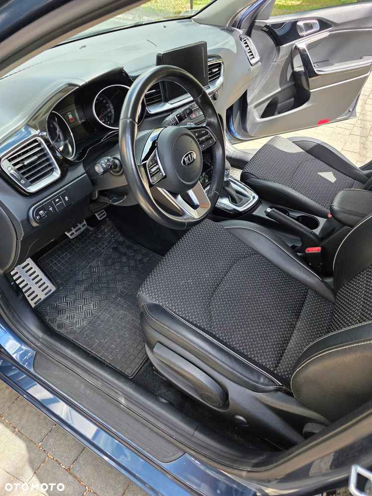 Kia Ceed 1.4 T-GDI L Business Line DCT - 6