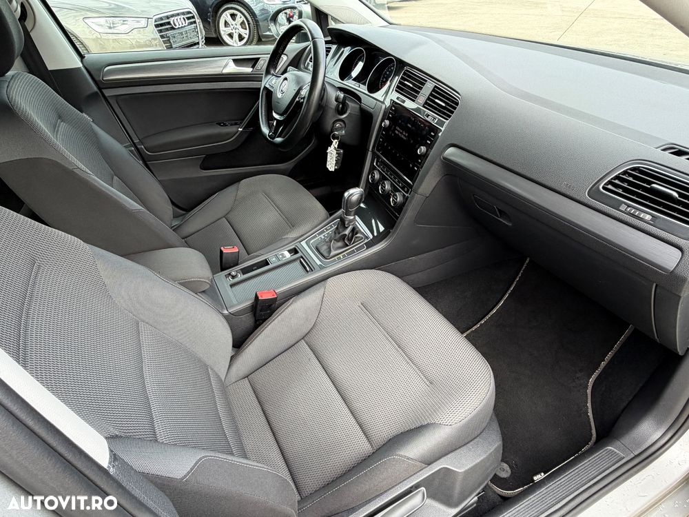 Volkswagen Golf - 7