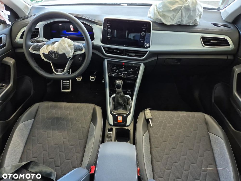 Volkswagen T-Roc - 18