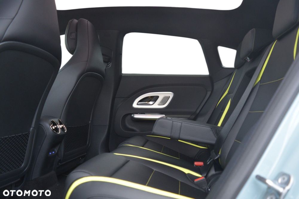 Mercedes-Benz CLA 200 mHEV 8G-DCT - 9