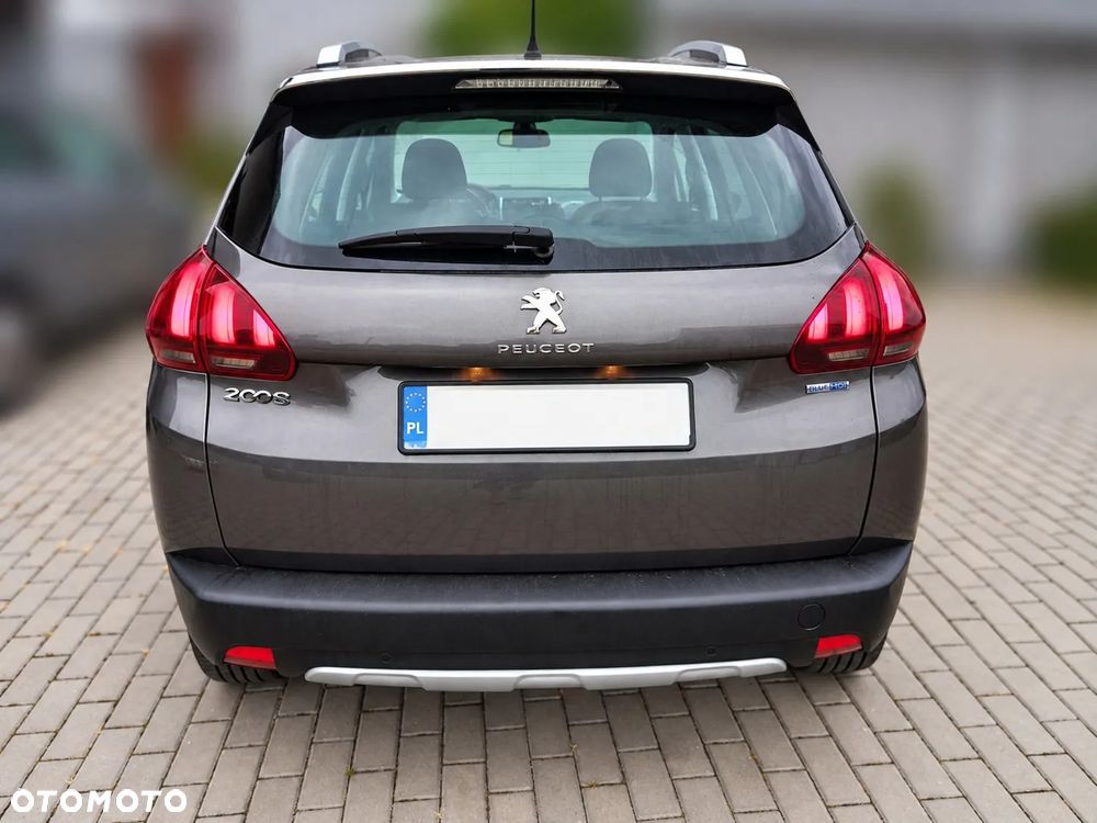 Peugeot 2008 - 6