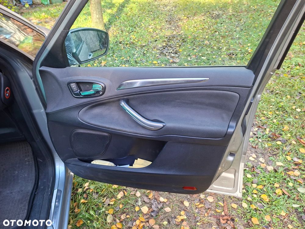 Ford S-Max 2.0 Titanium - 26