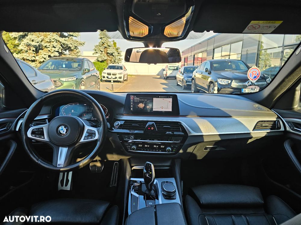BMW Seria 5 520i Aut. M Sport Edition - 11