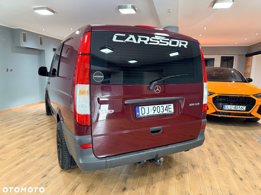 Mercedes-Benz Vito Univan 639.605 - 9