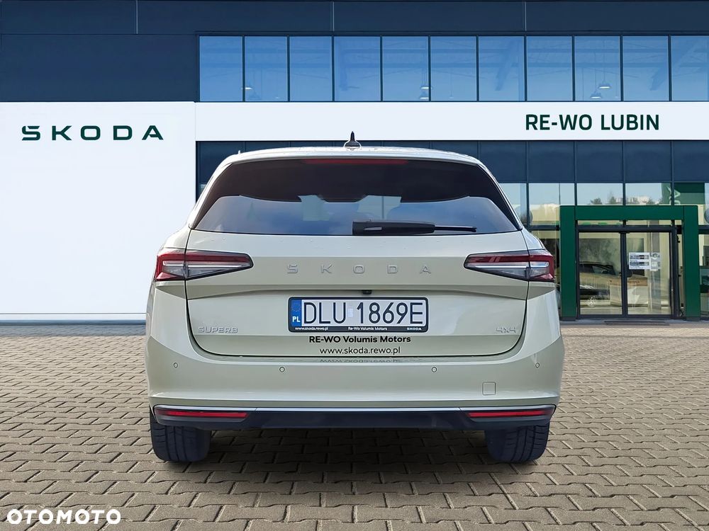 Skoda Superb 2.0 TDI SCR 4x4 L&K DSG - 4