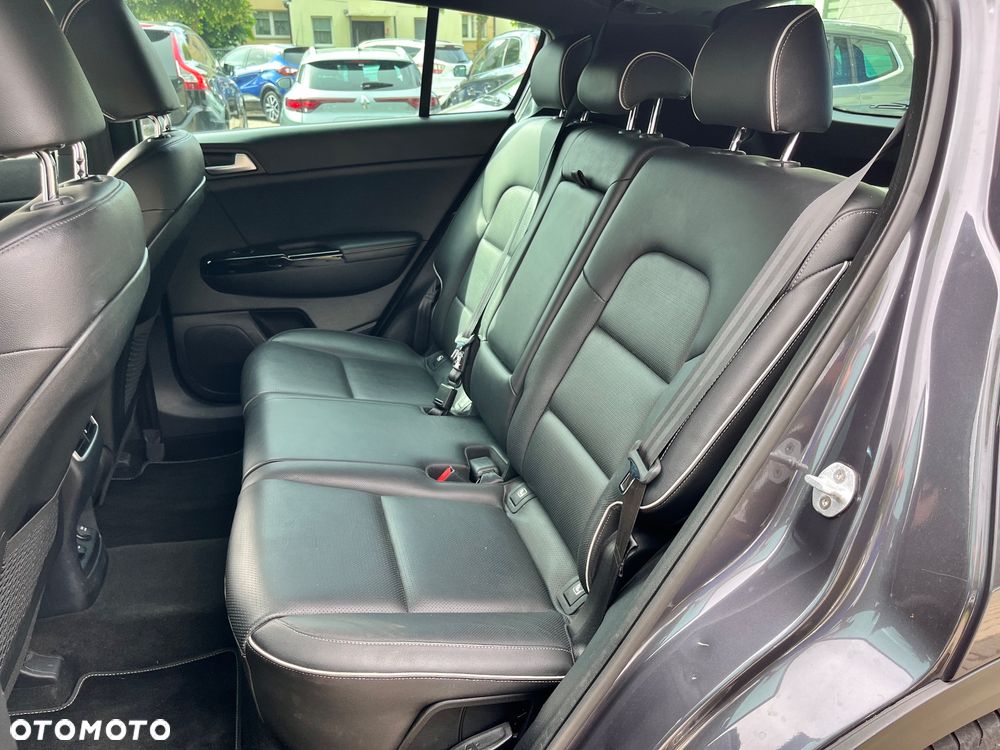 Kia Sportage - 10