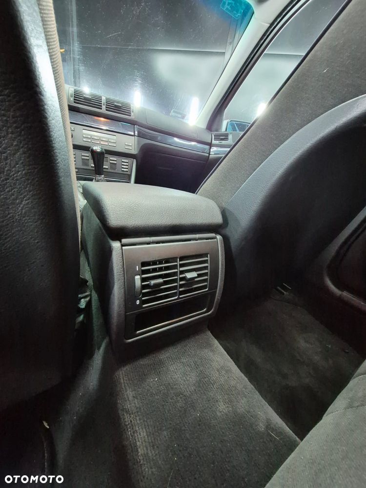 BMW Seria 5 520i - 16