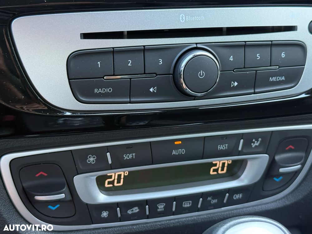 Renault Scenic - 31