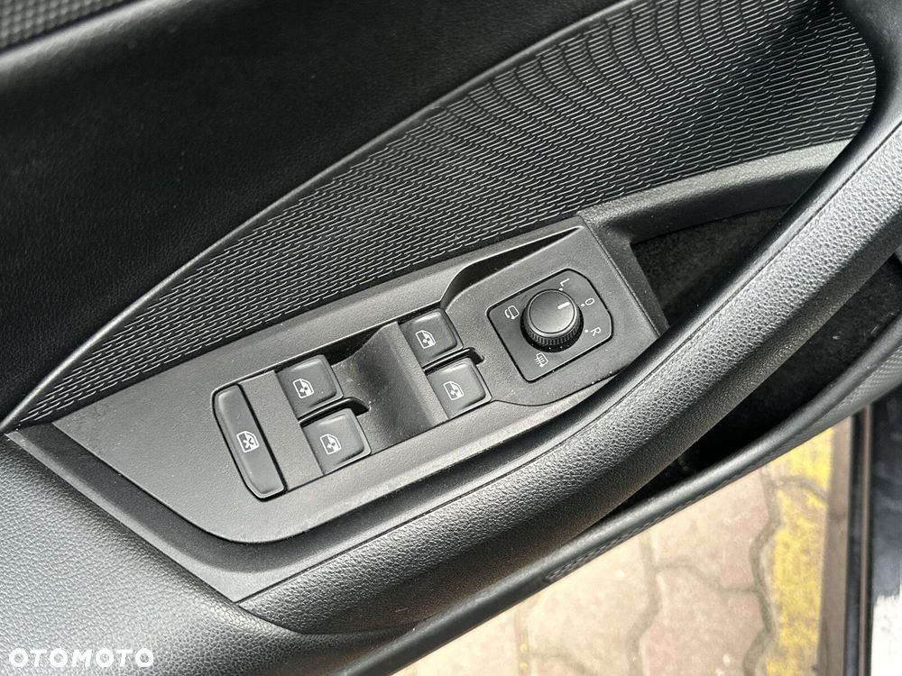 Skoda Octavia 2.0 TDI Sportline DSG - 31