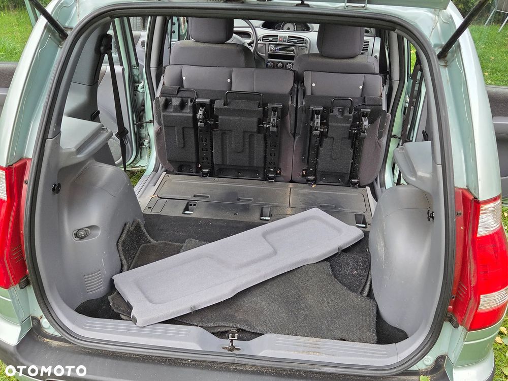 Hyundai Matrix 1.6 Elegance - 12