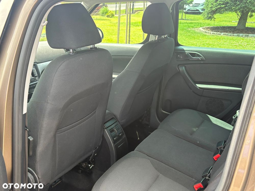 Skoda Yeti 2.0 TDI Active - 8
