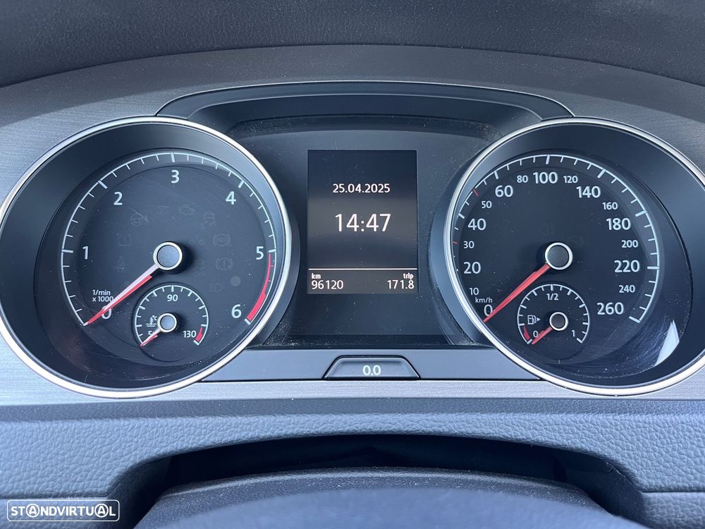 VW Golf 1.6 TDi Confortline - 5