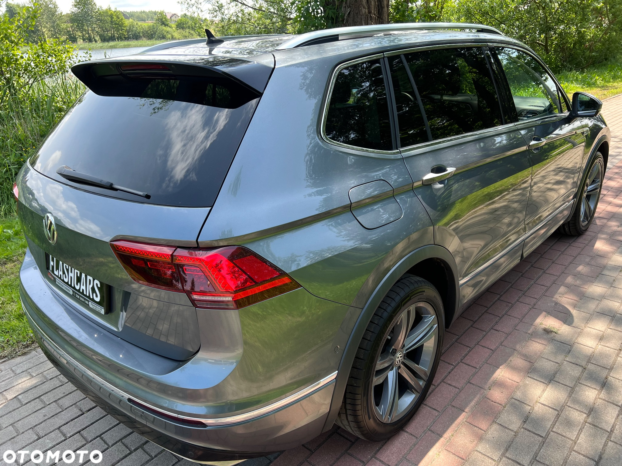 Volkswagen Tiguan 2.0 TDI SCR 4MOTION DSG Highline - 36