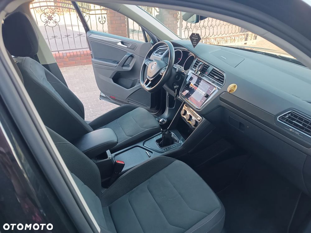 Volkswagen Tiguan - 17