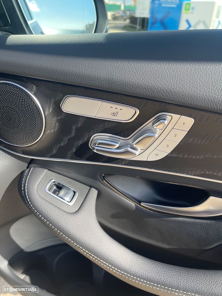 Mercedes-Benz GLC 300 de Coupé 4Matic - 25