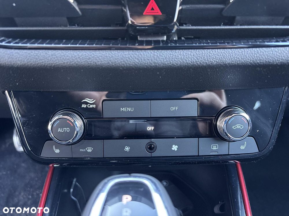 Skoda Fabia 1.0 TSI Monte Carlo DSG - 24