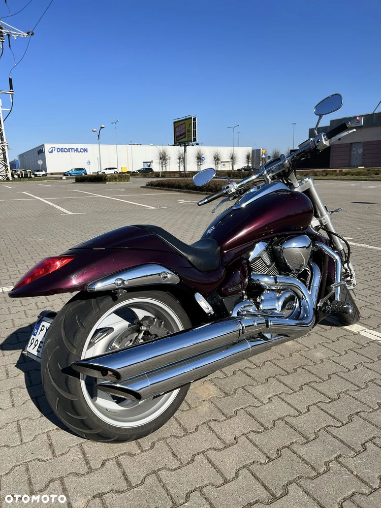 Suzuki Intruder - 2