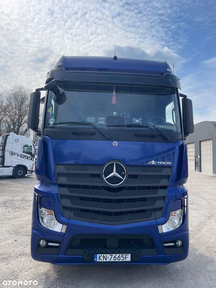 Mercedes-Benz Actros MP4 - 1