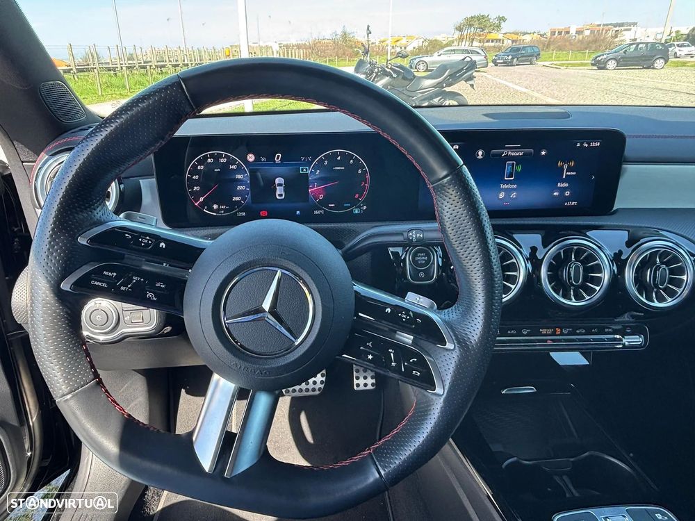 Mercedes-Benz CLA 180 7G-DCT Edition AMG Line - 24