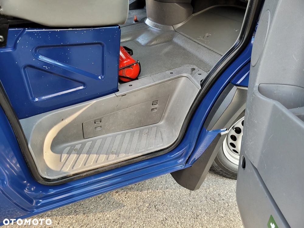 Volkswagen Crafter - 28