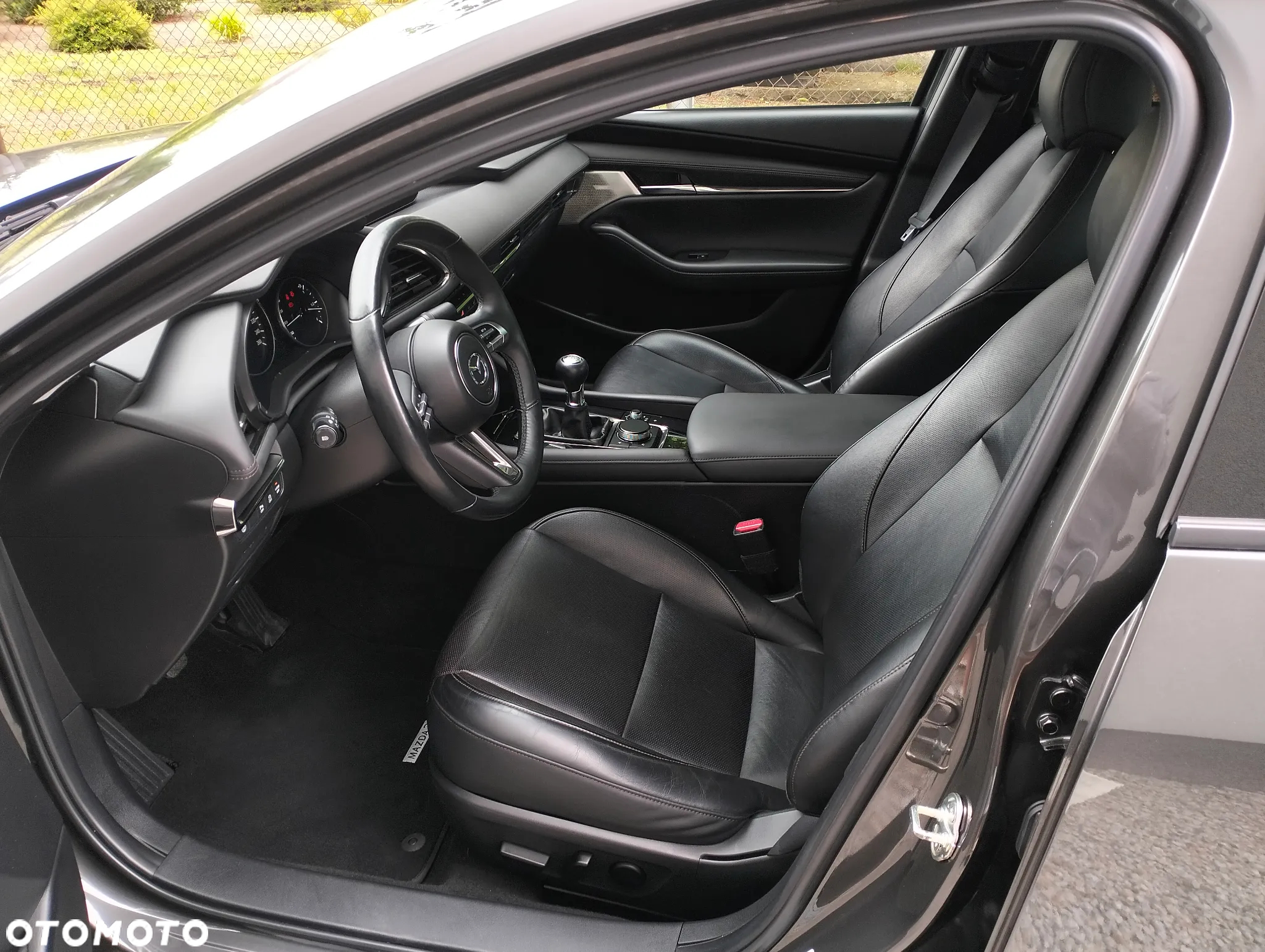 Mazda 3 - 6