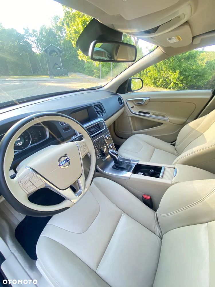 Volvo S60 T5 Drive-E Base - 3