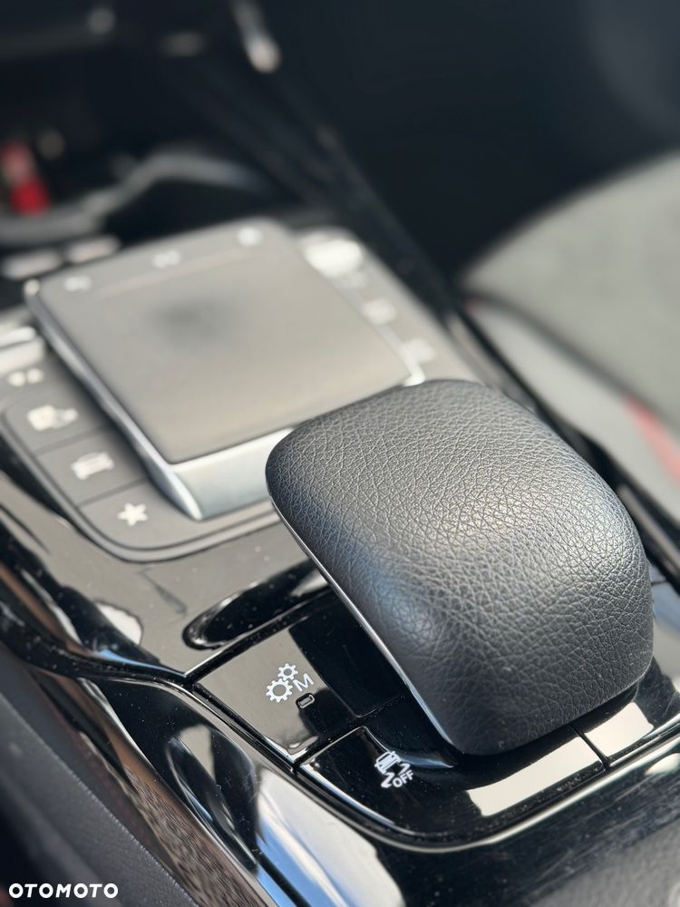 Mercedes-Benz CLA AMG 35 4-Matic 7G-DCT - 18