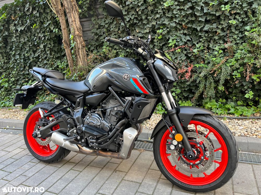 Yamaha MT-07 - 12