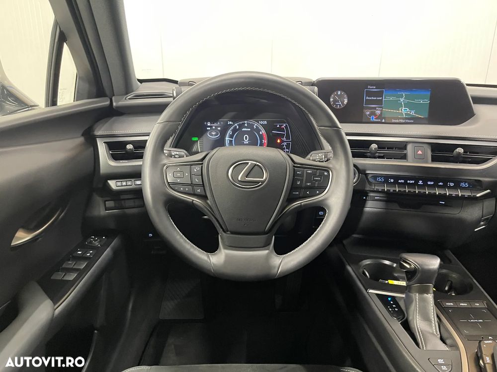 Lexus UX 250h Business Edition - 6