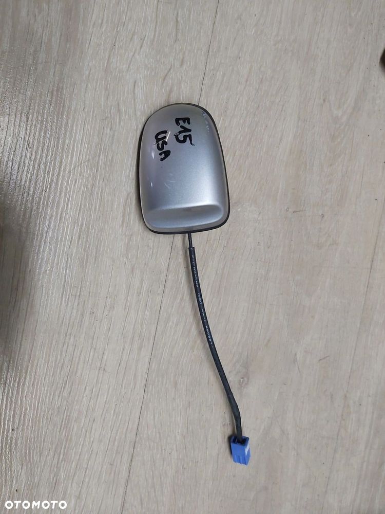 Toyota Corolla E15 antena dachowa płetwa - 1