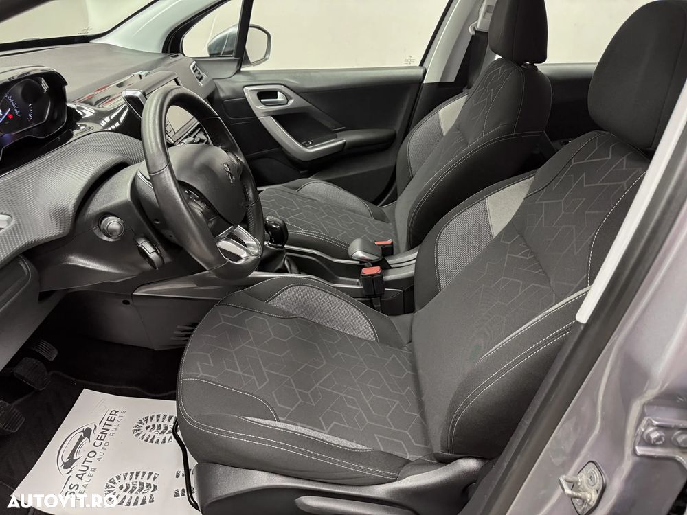 Peugeot 2008 1.2 L PureTech Active - 19