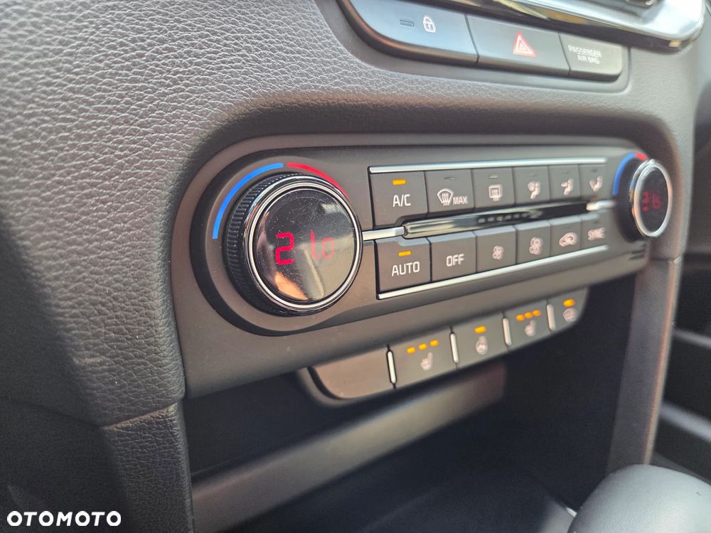 Kia Ceed 1.5 T-GDI L Business Line Plus DCT - 26