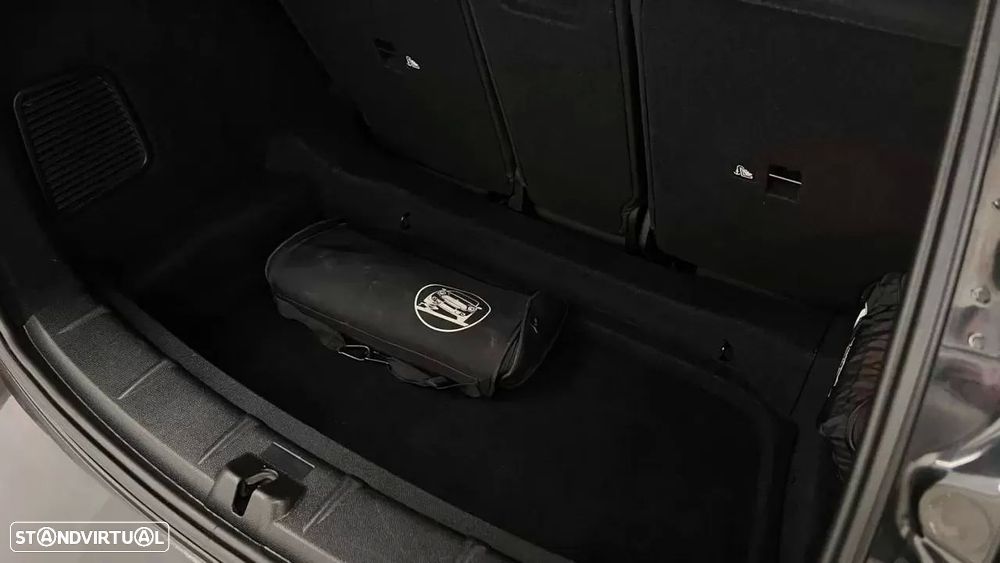 MINI Countryman Cooper D - 32