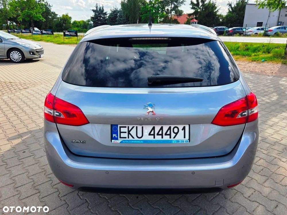 Peugeot 308 1.6 e-HDi Allure S&S - 11