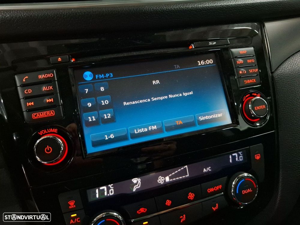 Nissan Qashqai 1.2 DIG-T N-Connecta 18 - 22