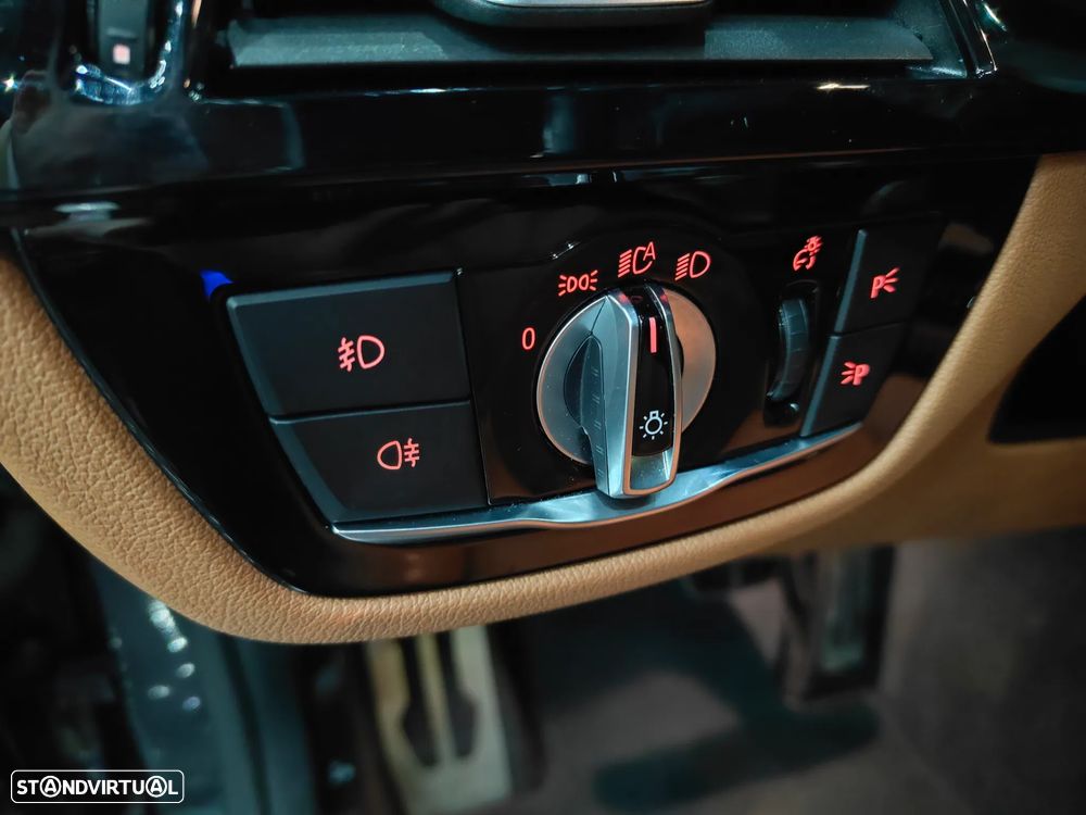 BMW 530 e iPerformance Pack M - 19