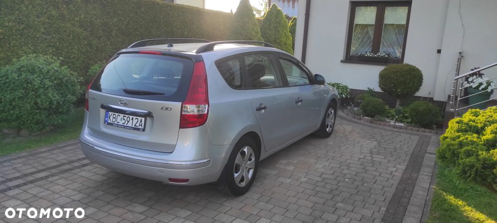Hyundai i30 1.4 Classic + - 6