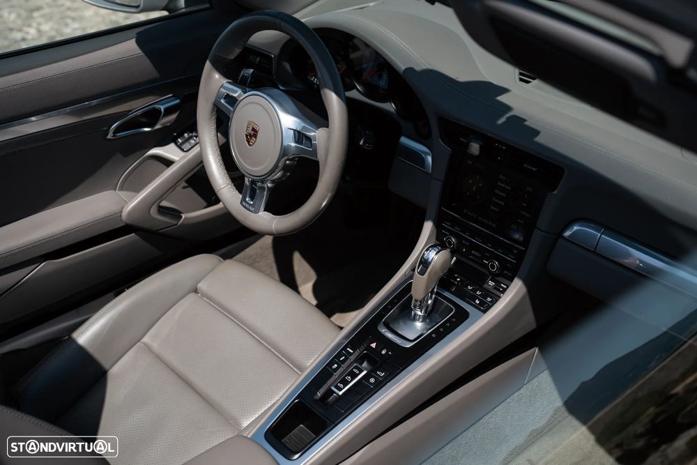 Porsche 911 (991) - 33