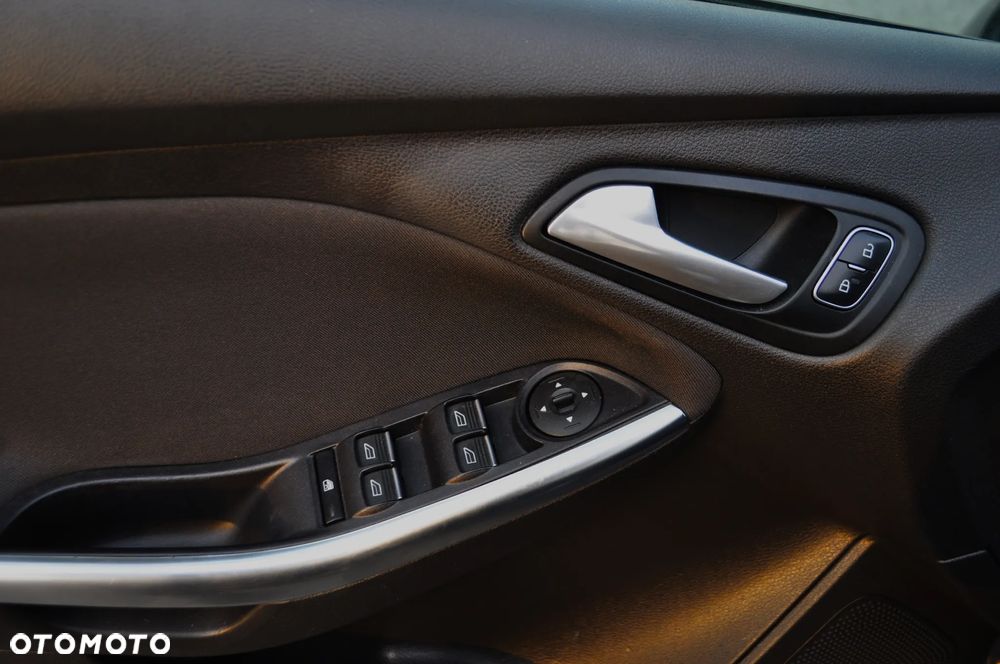 Ford Focus 2.0 EcoBoost ST - 29