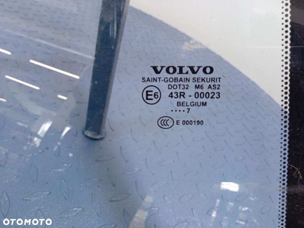 VOLVO C70 II SZYBA TYŁ PRAWA 07 - 3