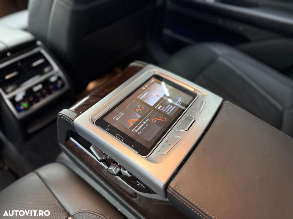 BMW Seria 7 740d xDrive - 27