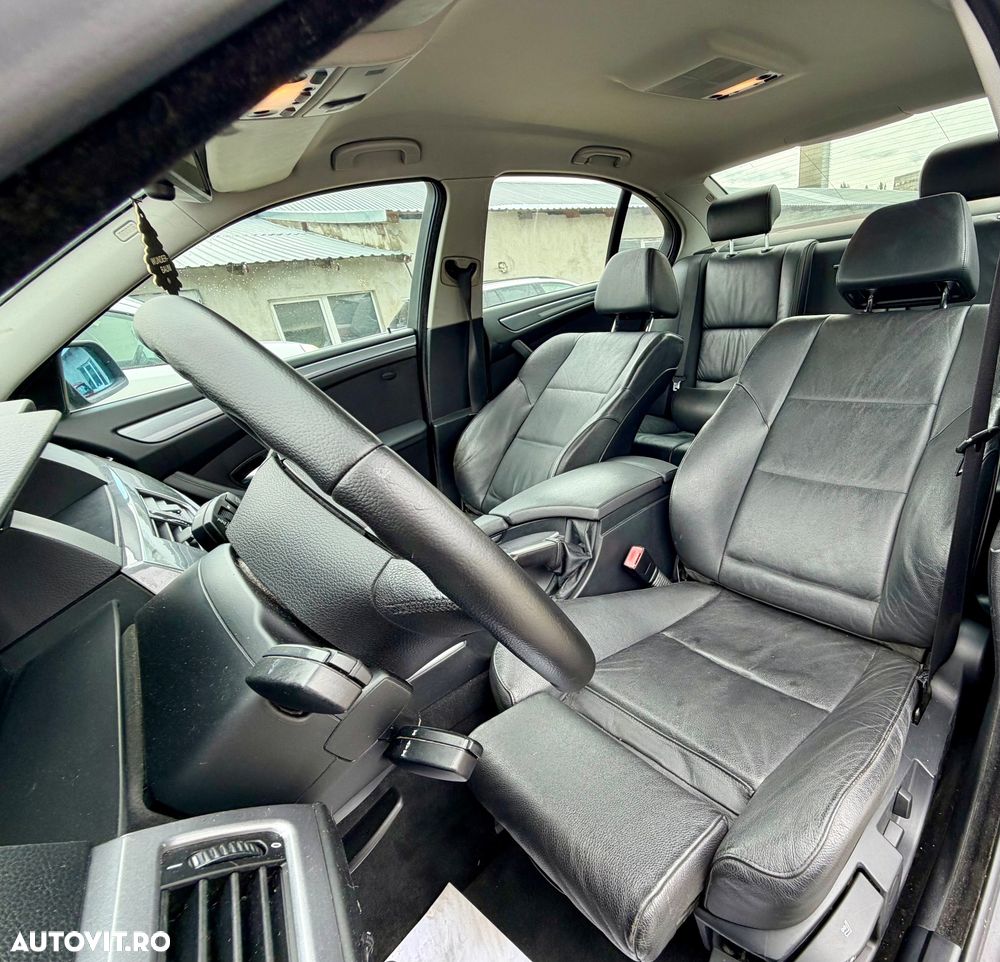 BMW Seria 5 520d Edition Sport - 8