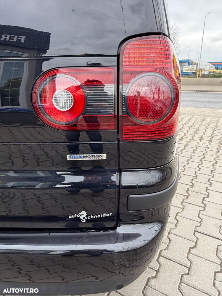 Volkswagen Sharan 2.0 TDI DPF BlueMotion Comfortline - 25