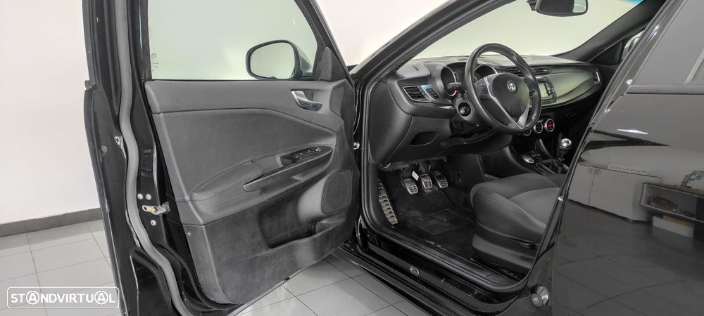 Alfa Romeo Giulietta 1.6 JTDM Exclusive - 15