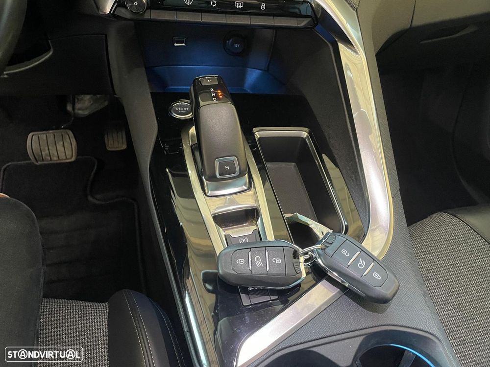 Peugeot 5008 BlueHDI 120 EAT6 Allure - 18